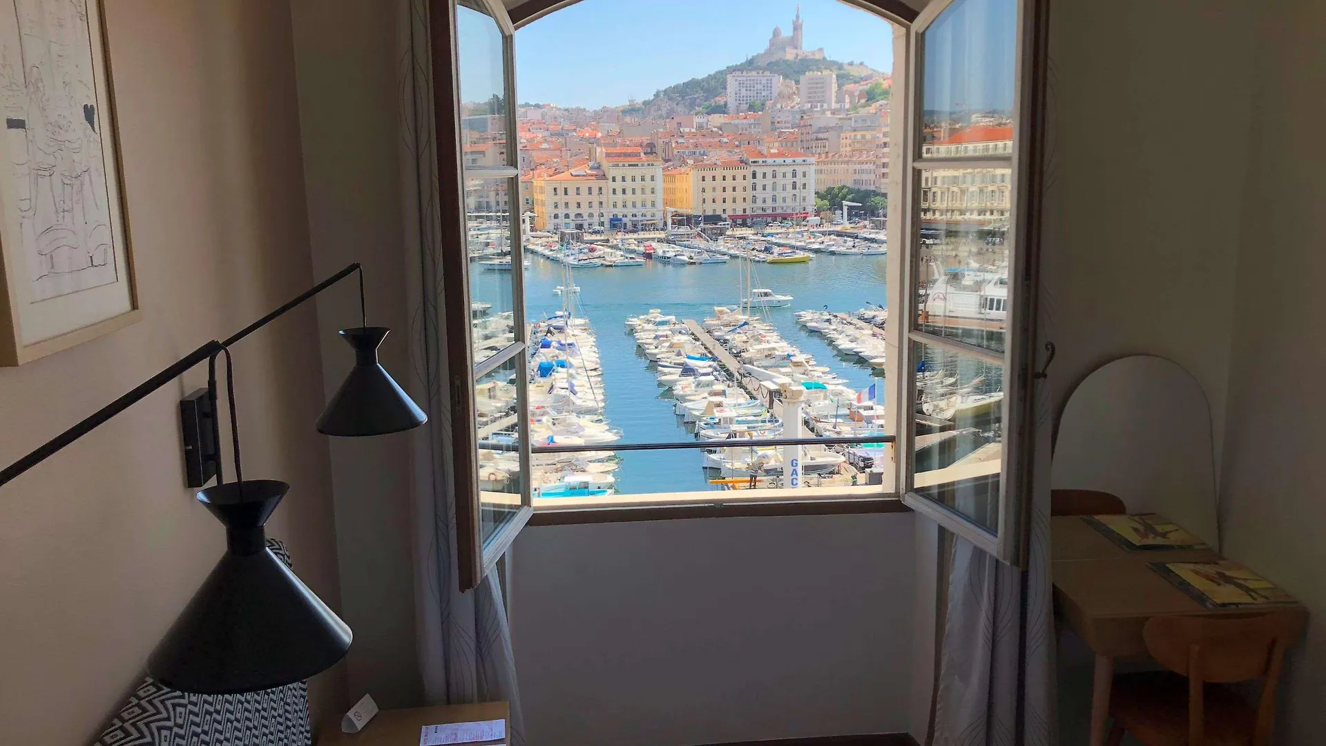 Hotel Belle-Vue Vieux-Port Marselha