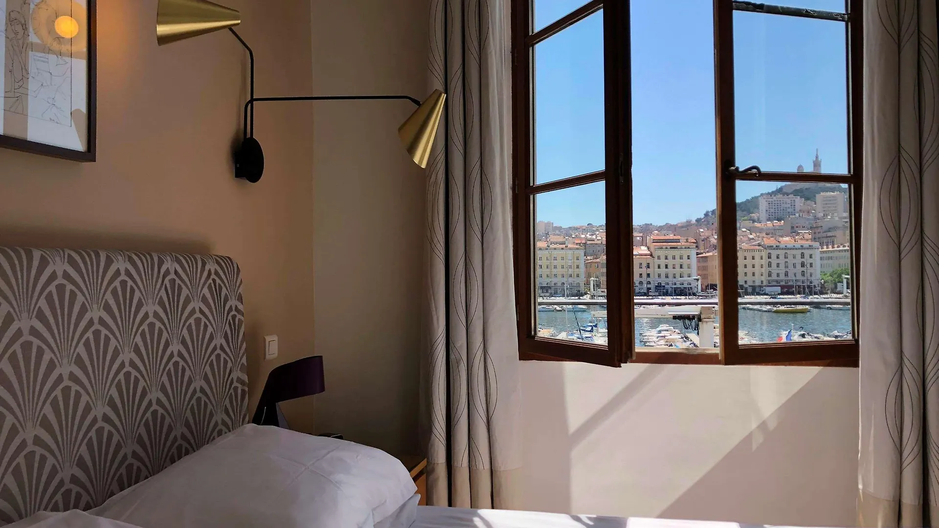 Hotel Belle-Vue Vieux-Port Marselha 3*,